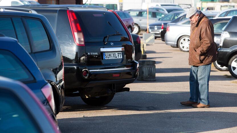 Procesas: skyręs daugiau laiko paieškai turguje, gali rasti ir ekonomišką naudotą automobilį.