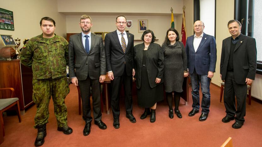 Bičiulystė: susitikime su mūsų miesto meru M.Janukonis aptarė Kauno ryšius su Ukraina.