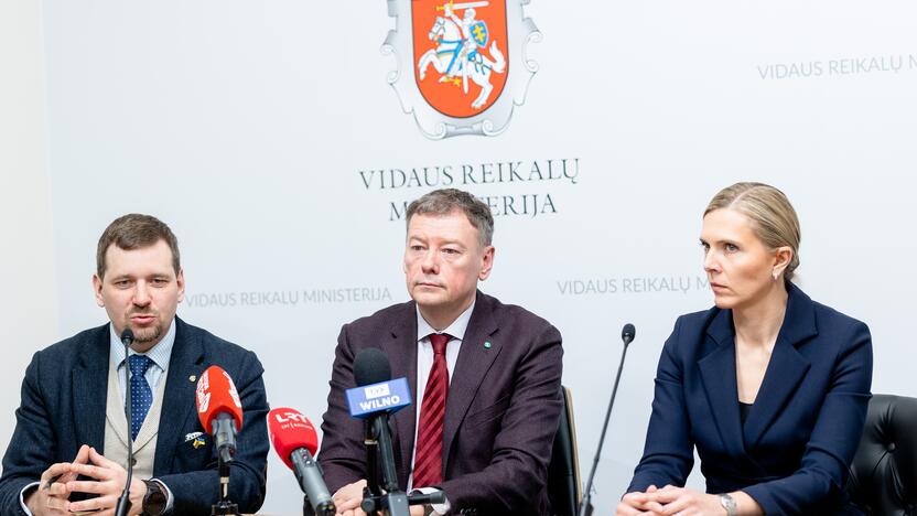 A. Bilotaitės ir verslo atstovų spaudos konferencija