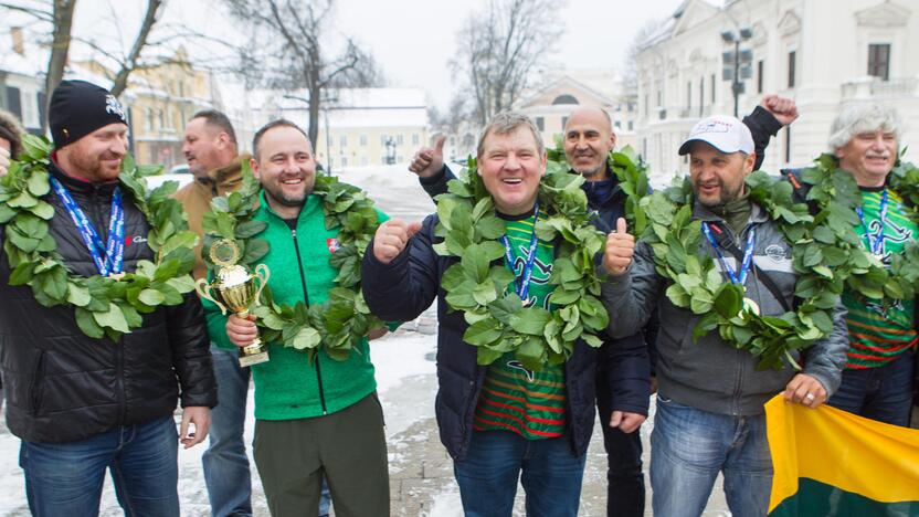 Poledinės žūklės čempionų sutikimas Kaune