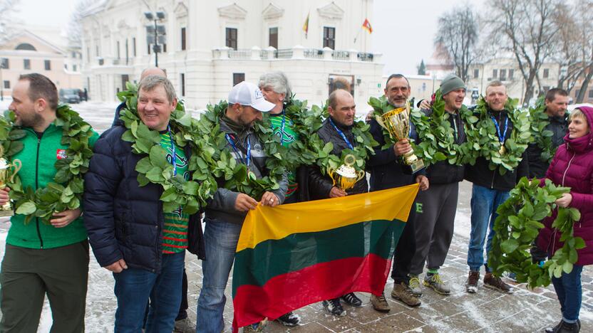 Poledinės žūklės čempionų sutikimas Kaune