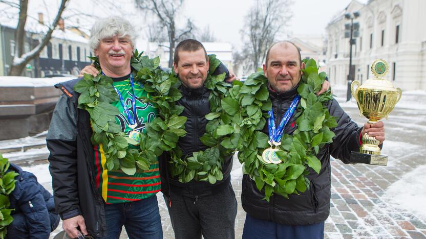 Poledinės žūklės čempionų sutikimas Kaune