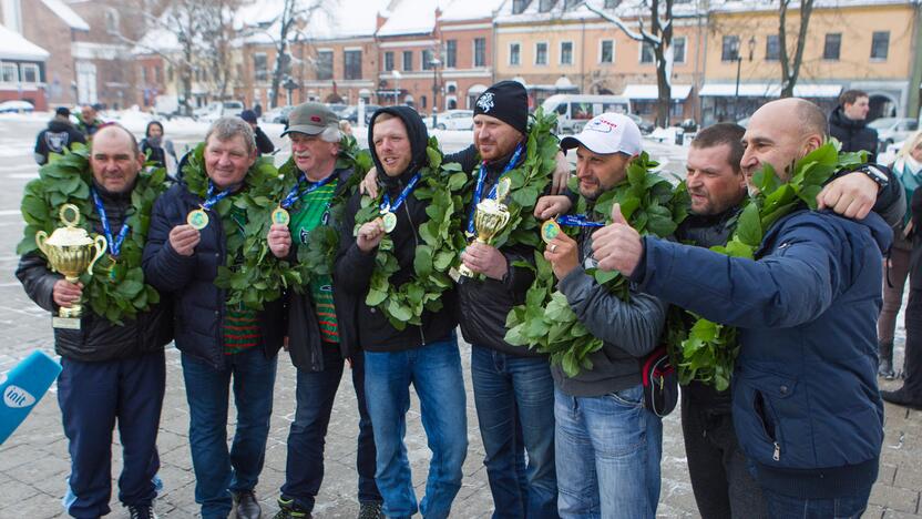 Poledinės žūklės čempionų sutikimas Kaune