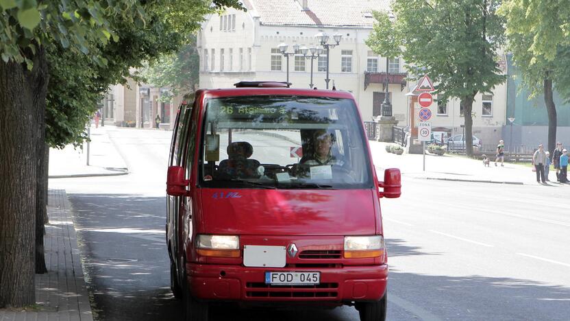 Naktimis turėtų kursuoti nedidelės talpos autobusai.