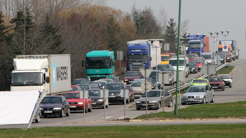 Problemos: rugsėjo rytais įvažiuoti į miestą nuo Vilniaus plento užtrunka ilgiau nei vasarą.