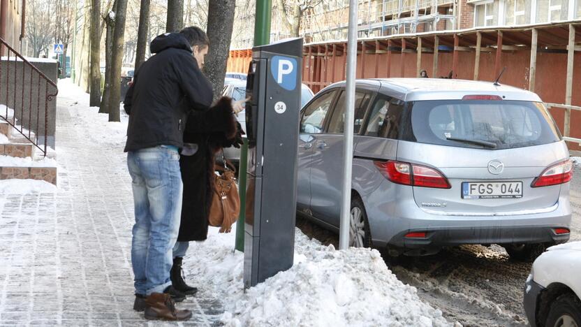 Naujovė: miesto taryba spręs, ar verta atleisti nuo vietinės rinkliavos automobilių mainų sistemoje dalyvaujančius vairuotojus.