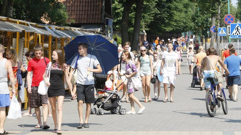 Prasidėjo: vasarą į Palangą suplūsta minios poilsiautojų, lengvas grobis vilioja ir nusikaltėlius.