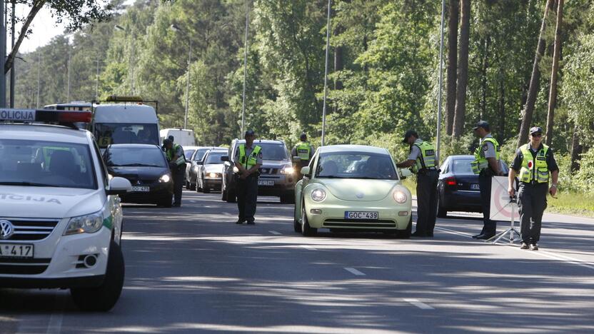 Patikra: sugriežtinta patikra atskleidė, kiek daug vairuotojų ryžtasi rizikuoti savo pačių ir kitų žmonių gyvybėmis.