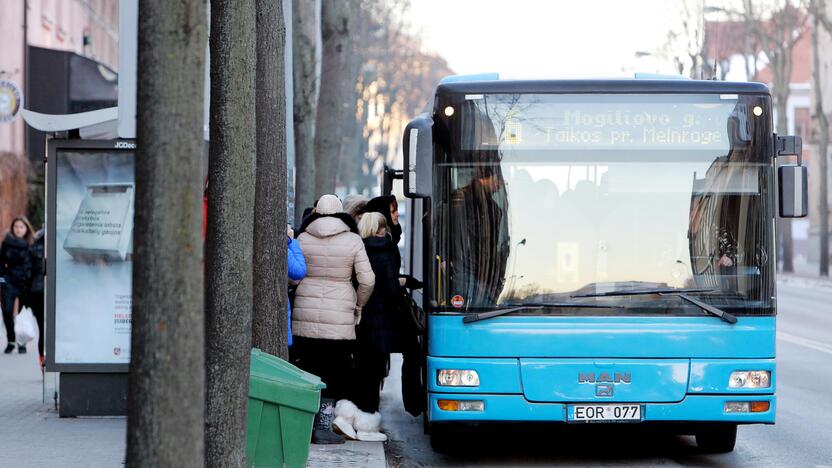 Nuo sausio 1-osios už daugumą miesto autobusų bilietų teks mokėti brangiau.