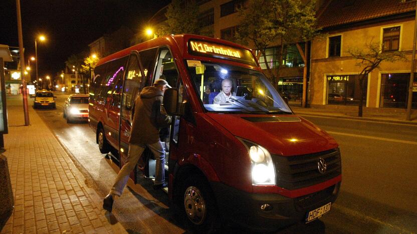 Skirtumas: naktiniu autobusu šį sezoną keliavo 10 proc. mažiau keleivių nei praėjusį.