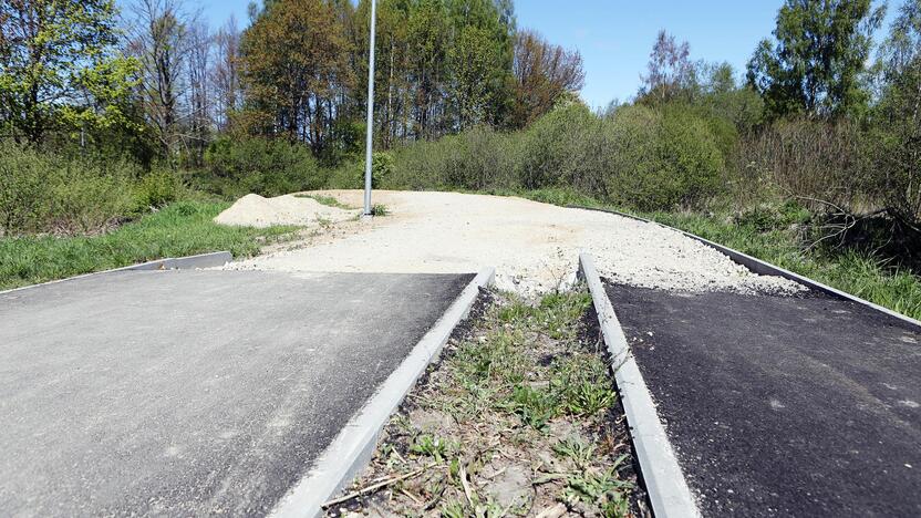 Nežinomybė: dar nėra aišku, kada bus baigtas tiesti dviratininkų ir pėsčiųjų takas palei Danę.