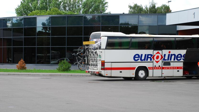 Reikalavimai: renkami parašai už autobuso maršrutą į Latviją.