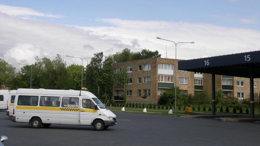 Garsai: šalia Palangos autobusų stoties įsikūrę daugiabučių gyventojai neapsikenčia autobusų keliamo triukšmo.