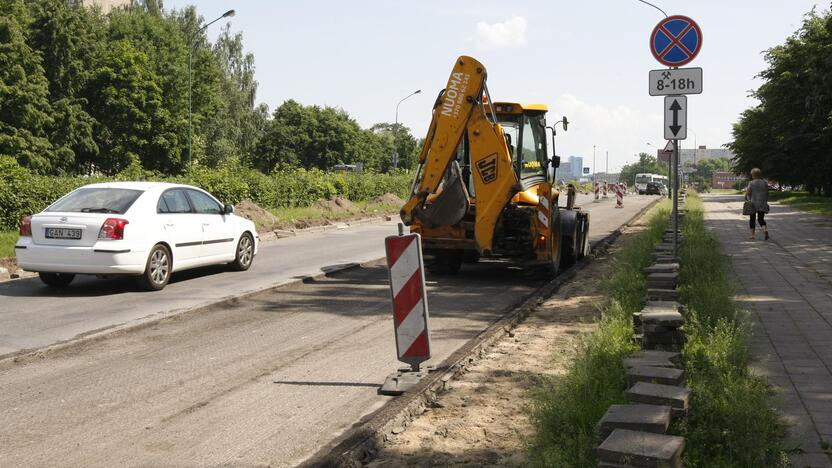 Statybininkų prospekte bus pakeisti šaligatvio bortai ir paklotas naujas važiuojamosios dalies viršutinis sluoksnis.