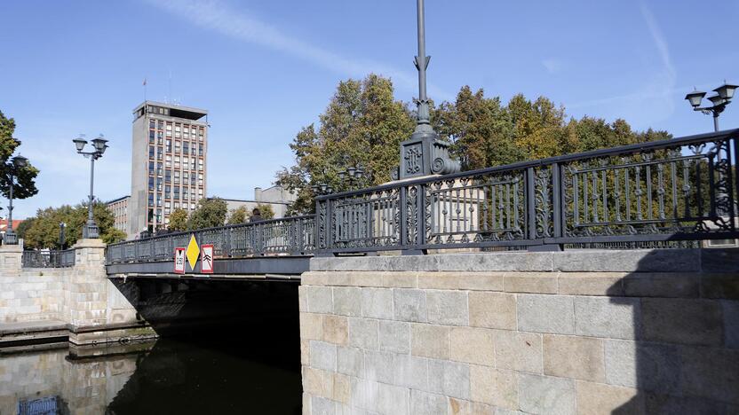 Planai: žadama Biržos tiltą bent kartą per mėnesį kelti į viršų, kad neužsistovėtų įrenginiai.