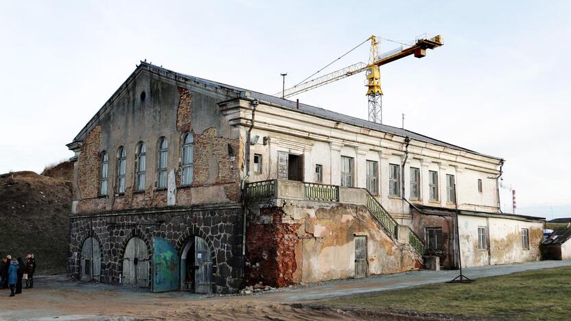 Ketinimai: žadama pradėti projektuotojų, kurie pasiūlytų, kaip galėtų būti atnaujinta buvusi irklavimo ir buriavimo bazė, paieškas.