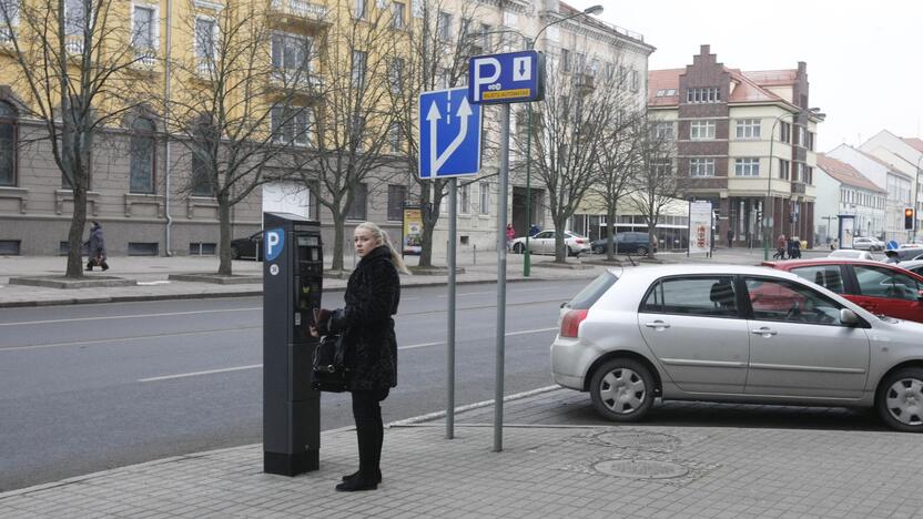 Pokytis: rinkliavos už automobilių stovėjimą praėjusiais metais surinkta daugiau nei prieš metus.