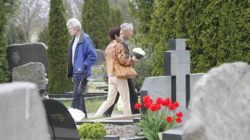 Situacija: prognozuojama, kad dabartinėse miesto kapinėse – Joniškės ir Lėbartų – vietų nebeliks po penkerių metų.