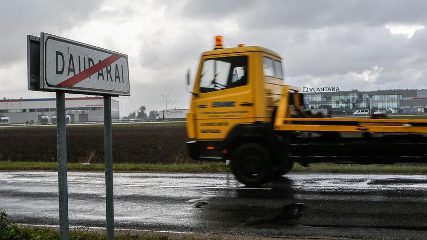 Įtarimai: "Vlantanoje" dirbęs ukrainietis ieškojo, kur Dauparuose apsigyventi, jo tautiečiai iki šiol kelia nerimą vietos gyventojams.