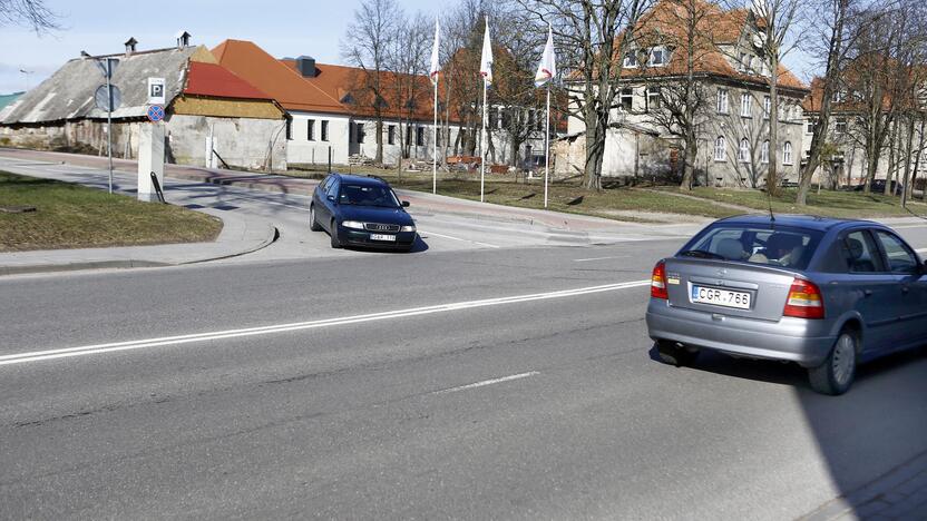 Tvarka: Liepų gatvės ir bevardės gatvelės sankryžoje sukti į kairę uždrausta prieš metus.