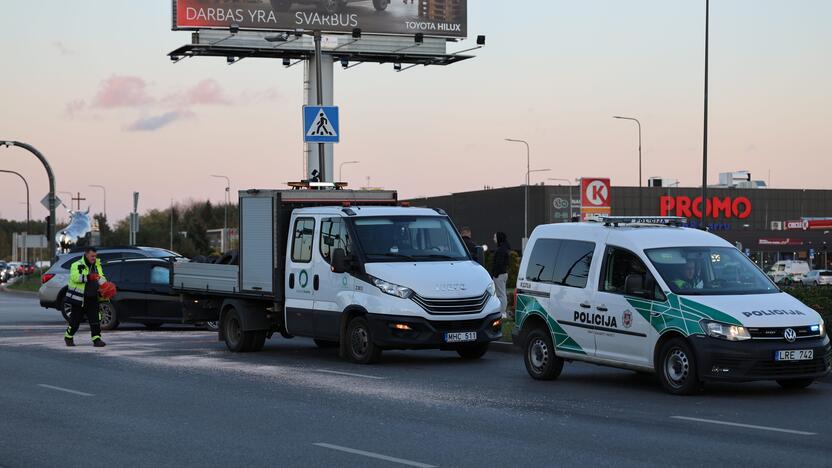 Avarija vienoje judriausių Kauno sankryžų