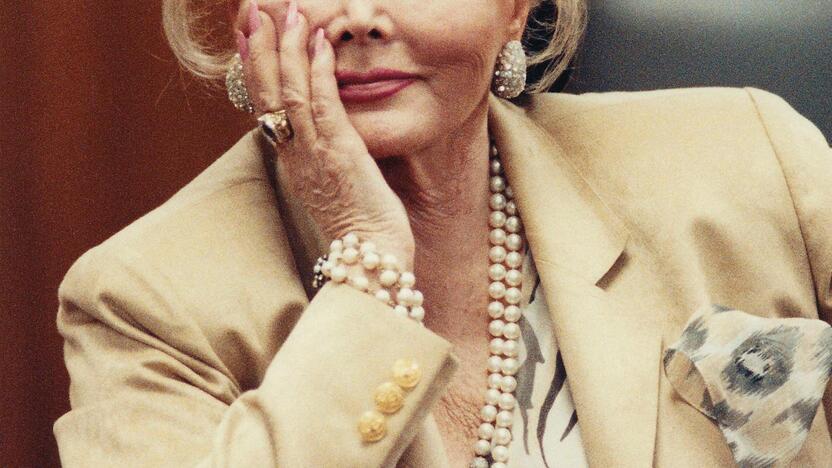 Zsa Zsa Gabor 1990 m.