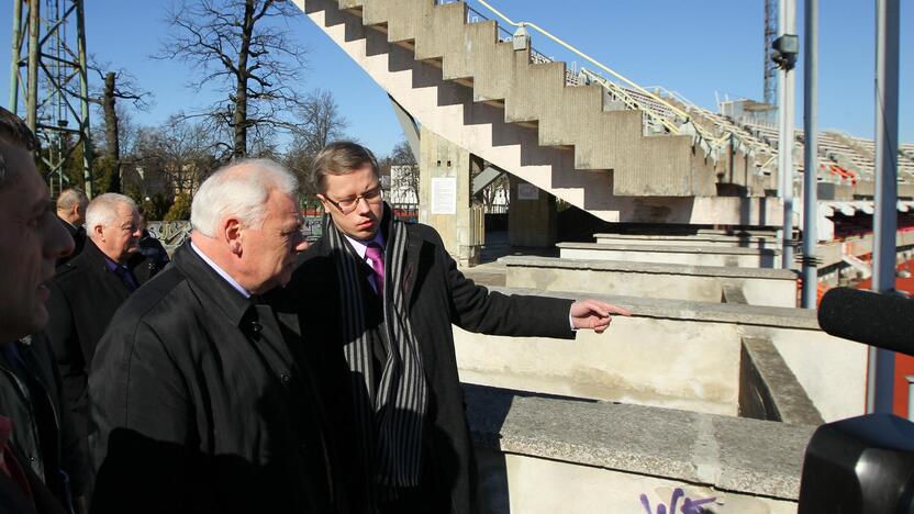 A.Kupčinskas supažindino D.A.Barakauską su stadiono rekonstrukcijos planais.