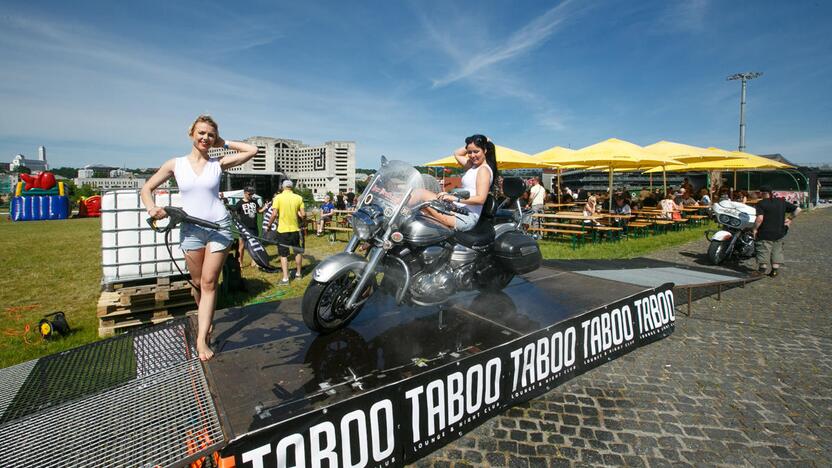 "Bike Show Millenium" Nemuno saloje