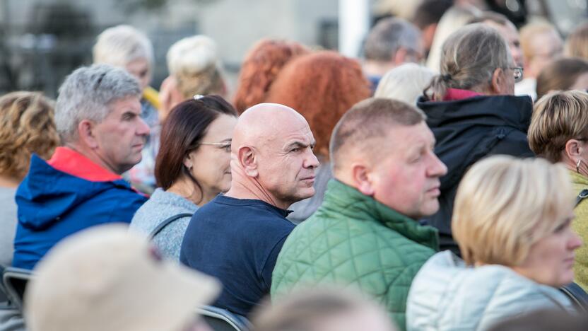 Pažaislio Liepų alėjos vakarai. Įžanginis „Purpurinio vakaro“ koncertas