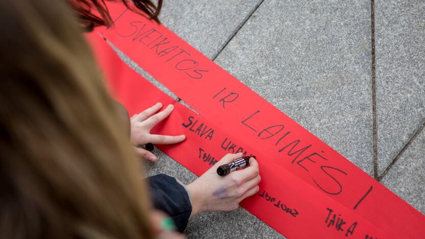 Kultūros ir taikos valanda prie Vytauto Didžiojo paminklo