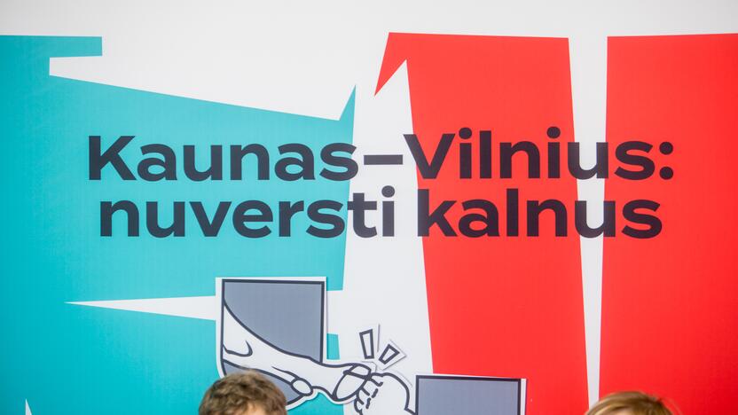 Parodos „Kaunas–Vilnius: nuversti kalnus“ pristatymas