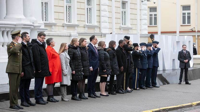 Oficiali JAV gynybos sekretoriaus pasitikimo ceremonija