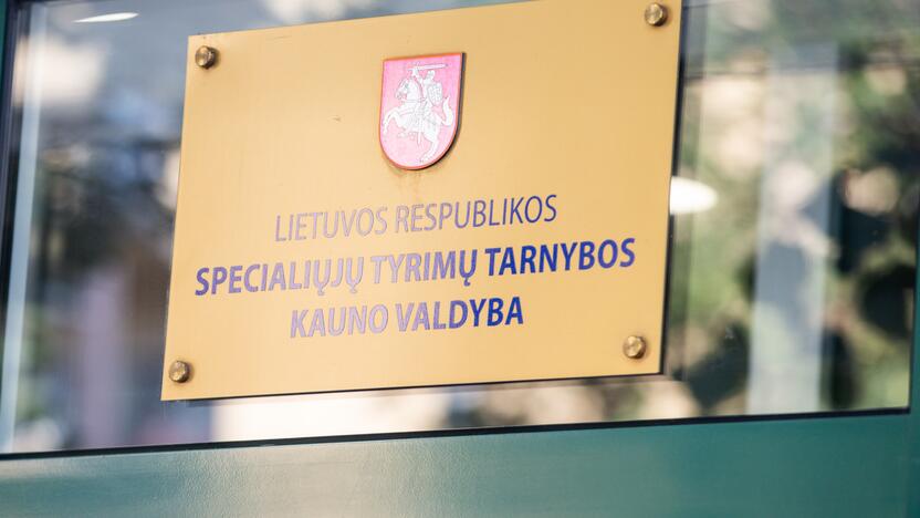 A. Vyšniauskas po apklausos Specialiųjų tyrimų tarnyboje Kaune