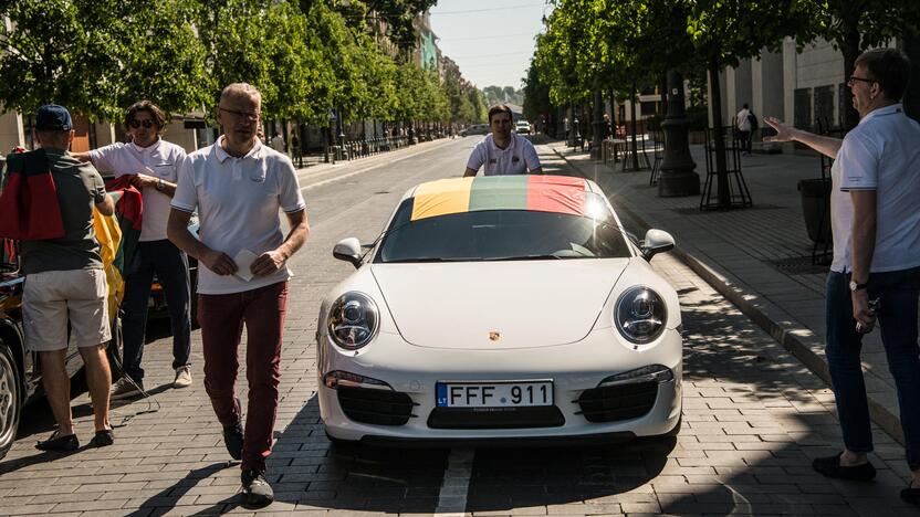 Vilniuje rinkosi „Porsche“ gerbėjai