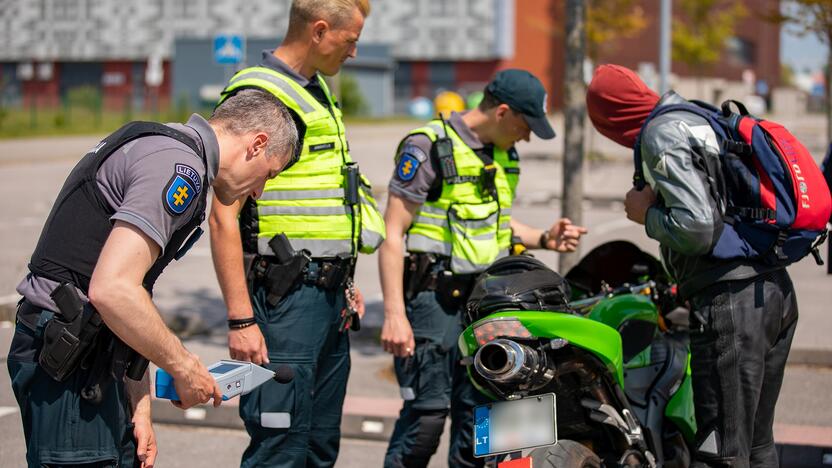 Pažeidimai: Klaipėdos kelių policijos pareigūnai nustatė kelis transporto priemonių keliamo triukšmo normų viršijimo atvejus.