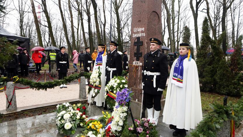 Svarsto: nemaža tikimybė, kad J. Polovinsko-Budrio ir R. Kašubaitės-Budrienės palaikai bus perlaidoti Skulptūrų parke prie paminklo „Už laisvę žuvusiems“.