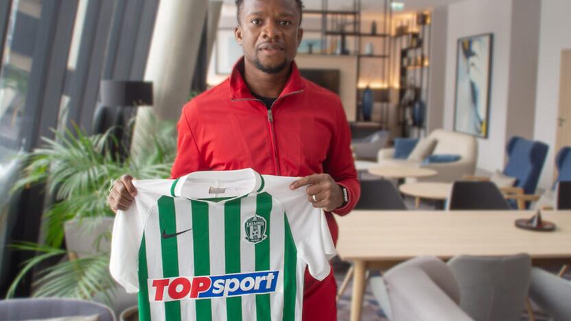 Ogenyi Eddy Onazi