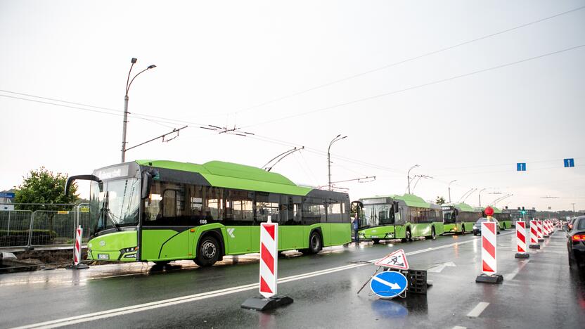 Po alinančios kaitros Kauną nuplovė liūtis