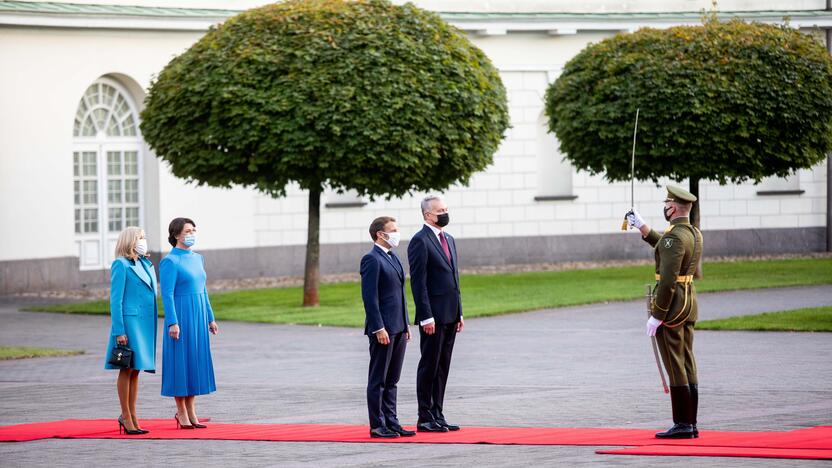 Į Lietuvą atvyko Prancūzijos prezidentas E. Macronas