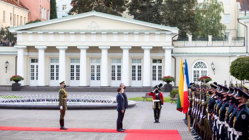 Į Lietuvą atvyko Prancūzijos prezidentas E. Macronas