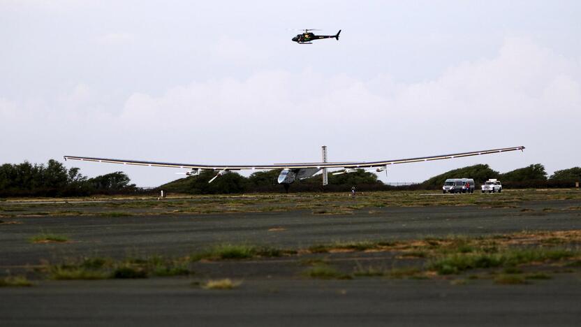 Lėktuvas „Solar Impulse“ baigė istorinį skrydžio etapą