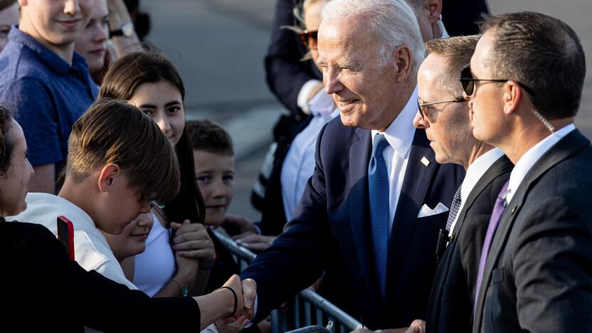 J. Bidenas atvyko į Vilnių