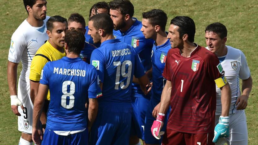 Pasaulio futbolo čempionatas: Italija - Urugvajus