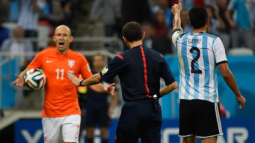 Pasaulio futbolo čempionato pusfinalis: Olandija - Argentina