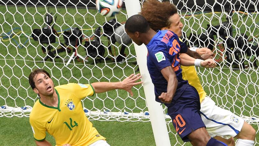 Pasaulio futbolo čempionato mažasis finalas: Brazilija - Olandija