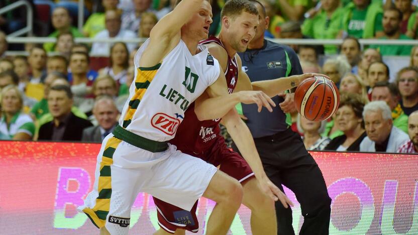 Europos krepšinio čempionatas: Lietuva - Latvija 68:49