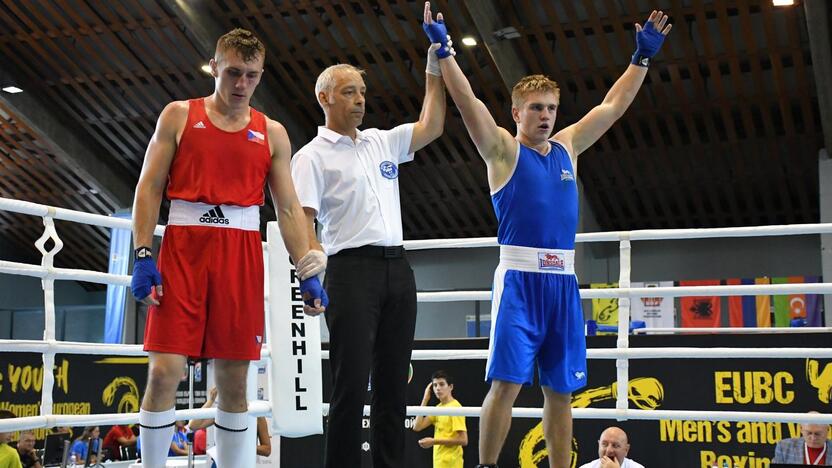 Europos čempionato medalį G.Savickui (dešinėje) garantavo pergalė ketvirtfinalyje prieš čeką M.Schejbalą