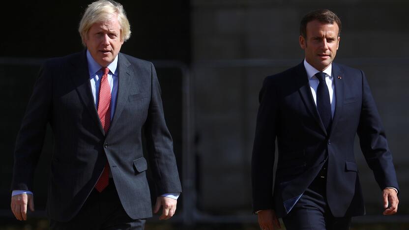 Borisas Johnsonas ir Emmanuelis Macronas