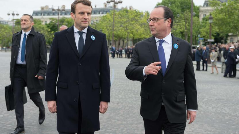 Emmanuelis Macronas ir Francois Hollande