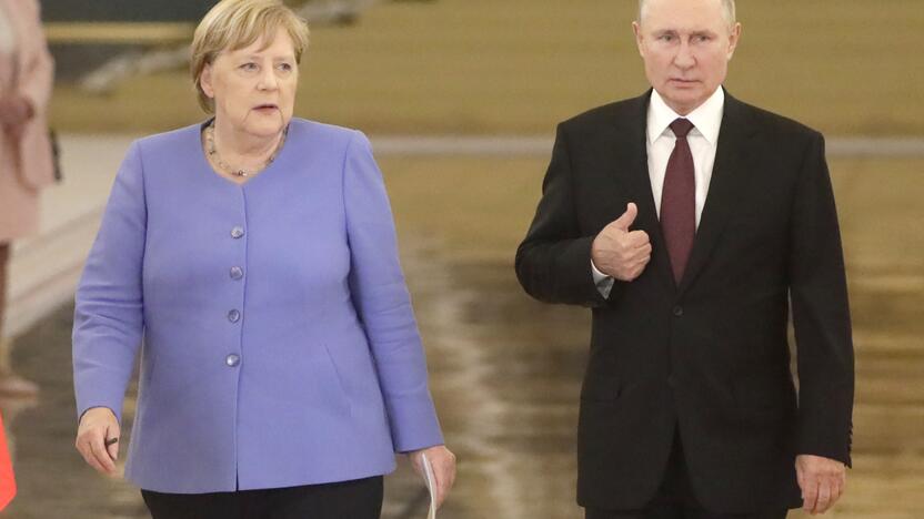 Angela Merkel ir Vladimiras Putinas